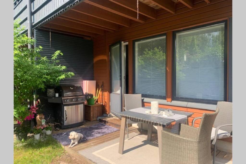 Luxus House With Sauna Nearby Airport Appartement Vantaa Buitenkant foto