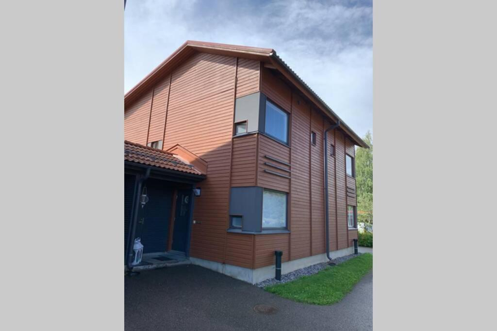 Luxus House With Sauna Nearby Airport Appartement Vantaa Buitenkant foto